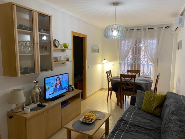 Amazing 2-Bedrooms Apartment With Pool Torrevieja Center Esterno foto