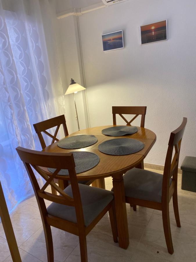 Amazing 2-Bedrooms Apartment With Pool Torrevieja Center Esterno foto