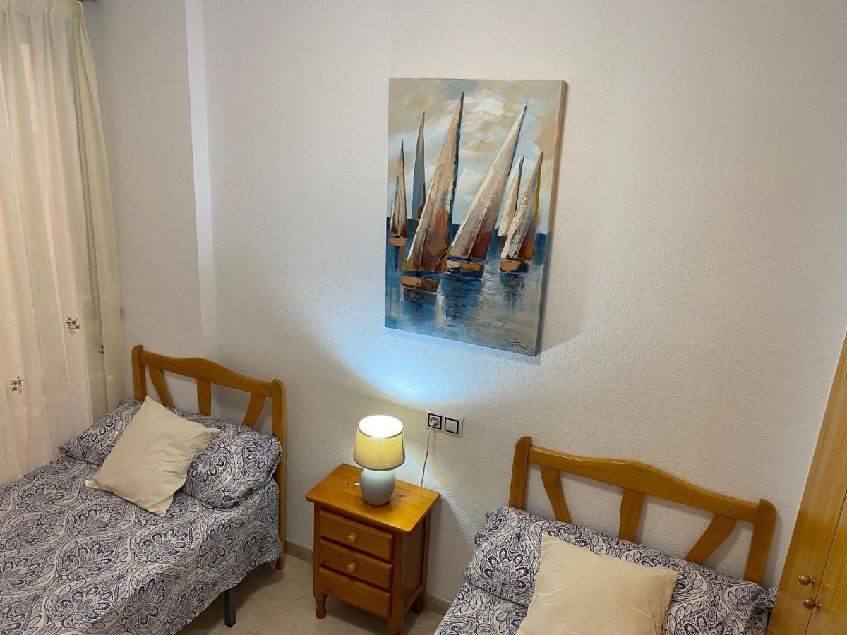 Amazing 2-Bedrooms Apartment With Pool Torrevieja Center Esterno foto